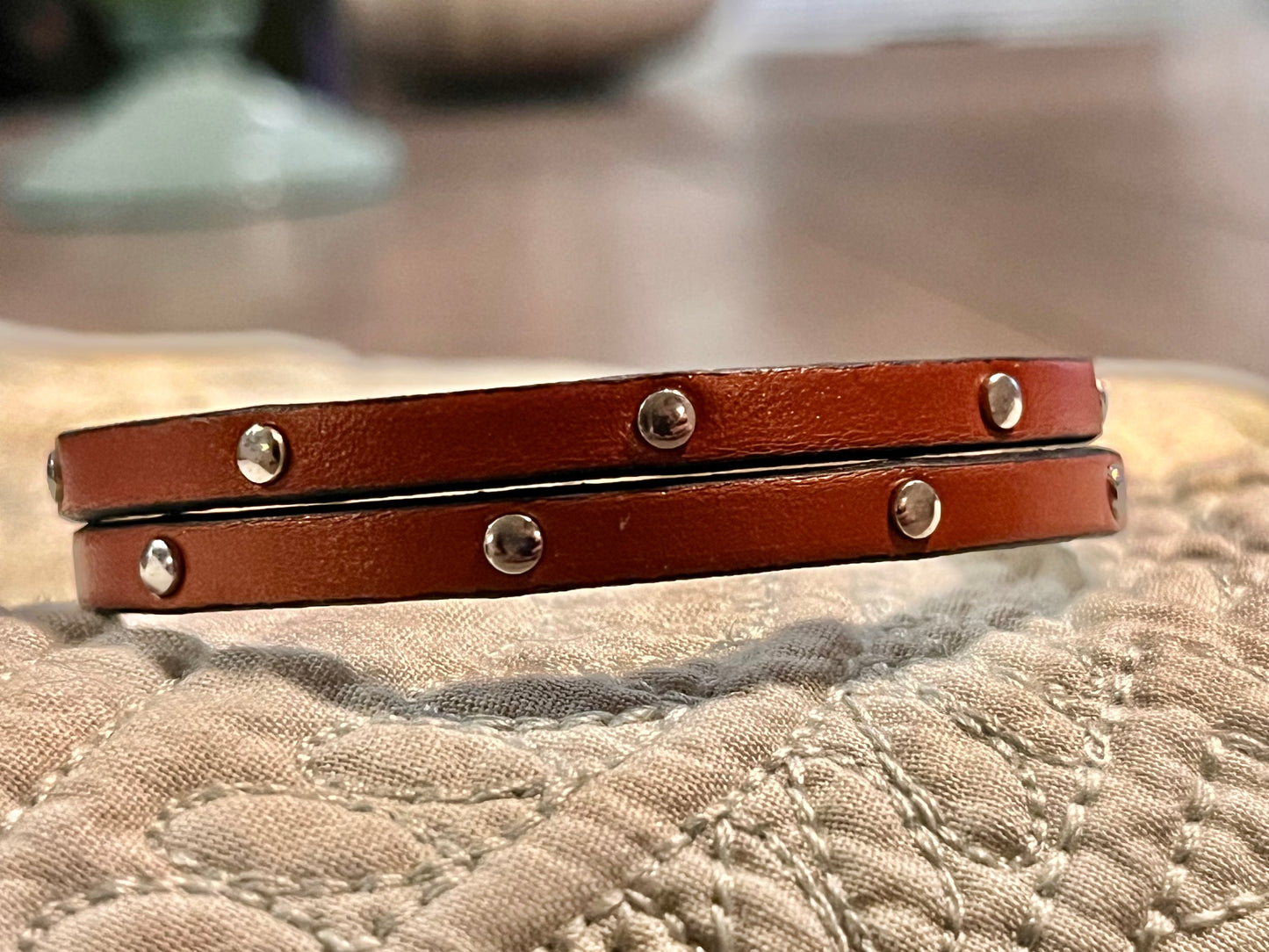 Cognaqfarget armbånd med to rader