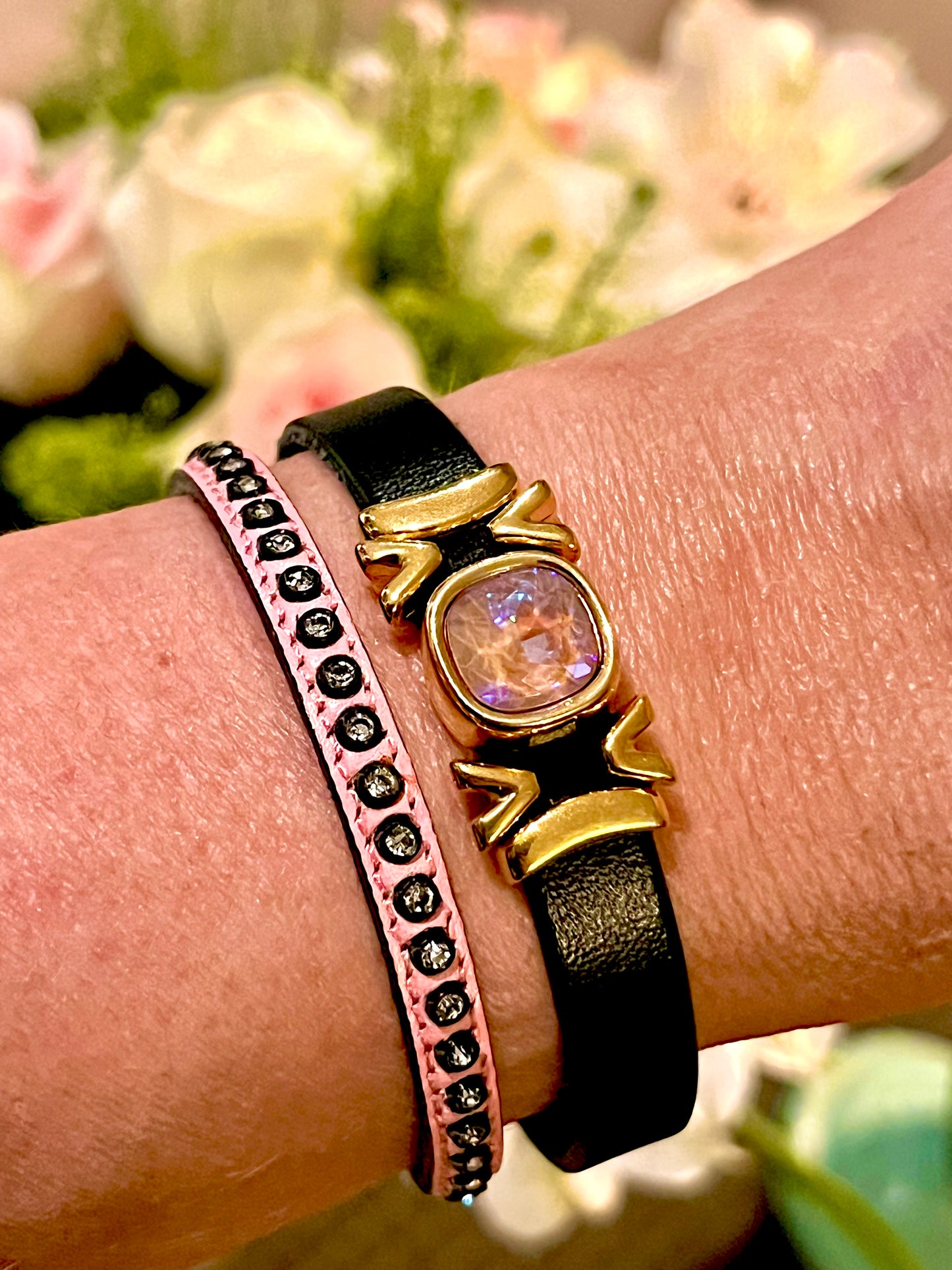 Armbånd med Swarovski og gull